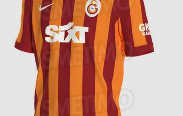 Retrostil Galatasaray 23-24 säsong tredje tröja exponerad